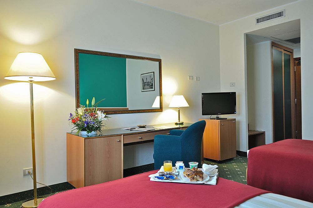 Bv Hotel Oly Róma Kültér fotó