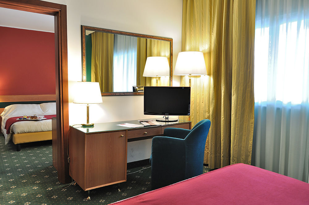 Bv Hotel Oly Róma Kültér fotó